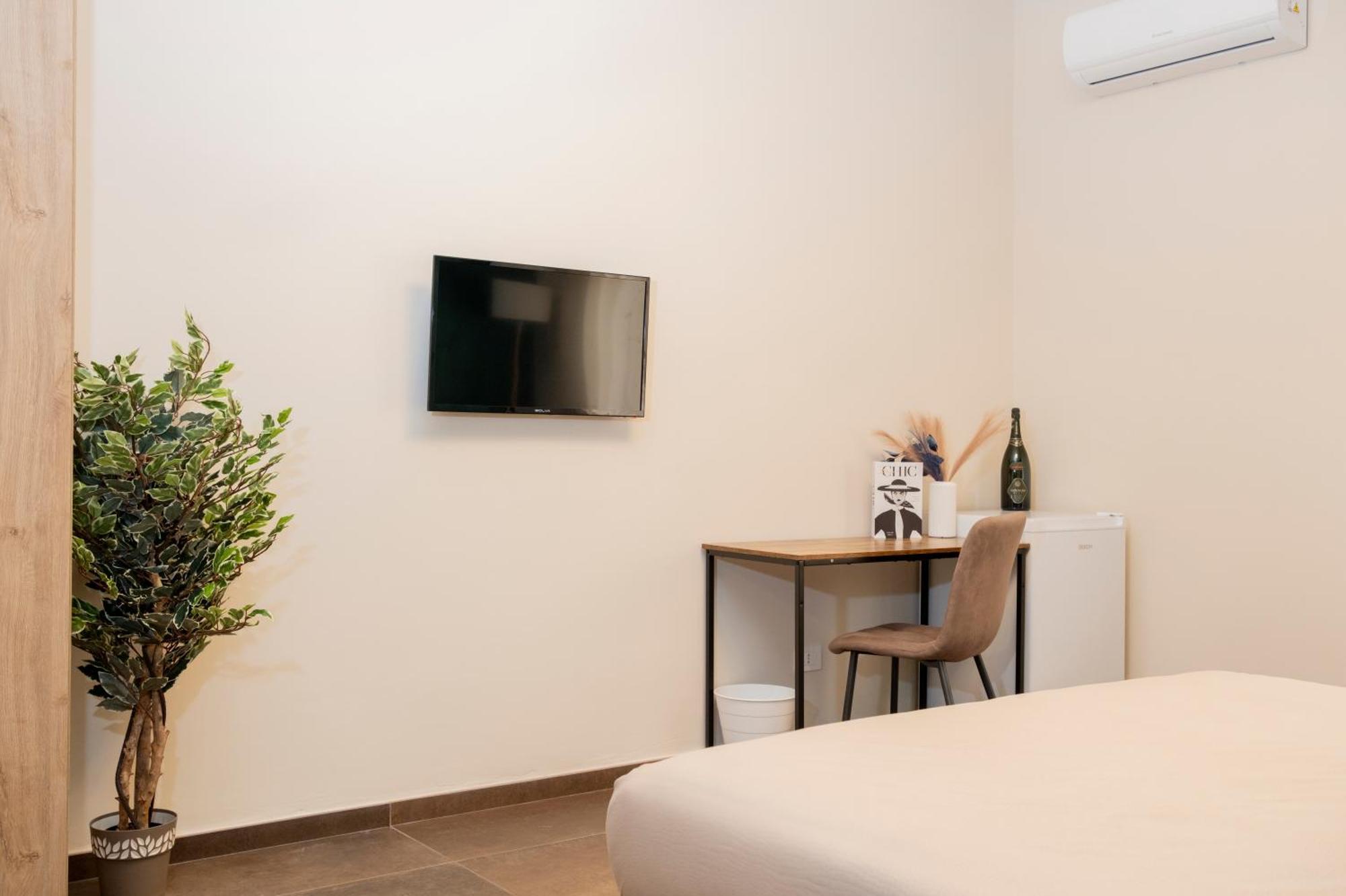 Russ0 Rooms Catanzaro Exterior foto